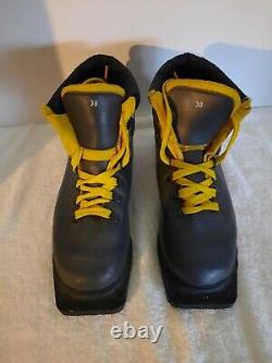 Alpina 3-Pin 75mm Cross Country Leather Ski Boots Size EU 38