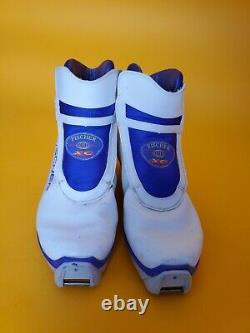 FISCHER XC Cross Country Ski Boots Size EU 40 (US 8.5) SNS profil women