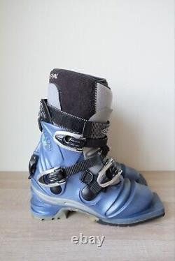 Scarpa T2 3-Pin 75mm Telemark Ski Boots Mondo 23.0 Cross Country Womens 6