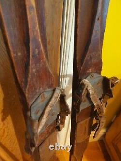Vintage Alpine / Nordic Cross Country 190cm Skis leather bindings with poles