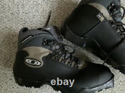 Women's Salomon Profil Cross Country Ski Boots Size 41 US 8.5 NEW witho Tags