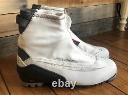 XC Ski Boots NNN Fischer My Style Comfort Cross Country 41EU White Thermofit New